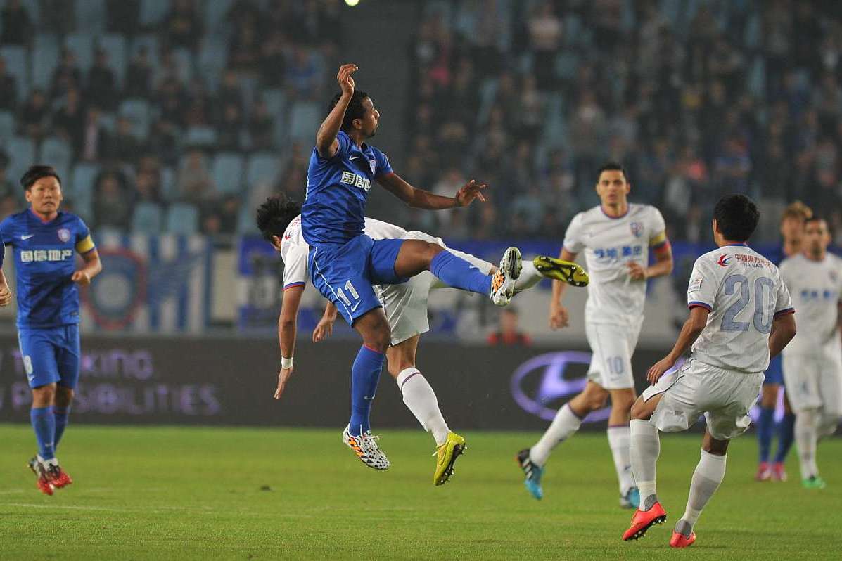 关于曼城客场大胜对手，继续领跑的信息