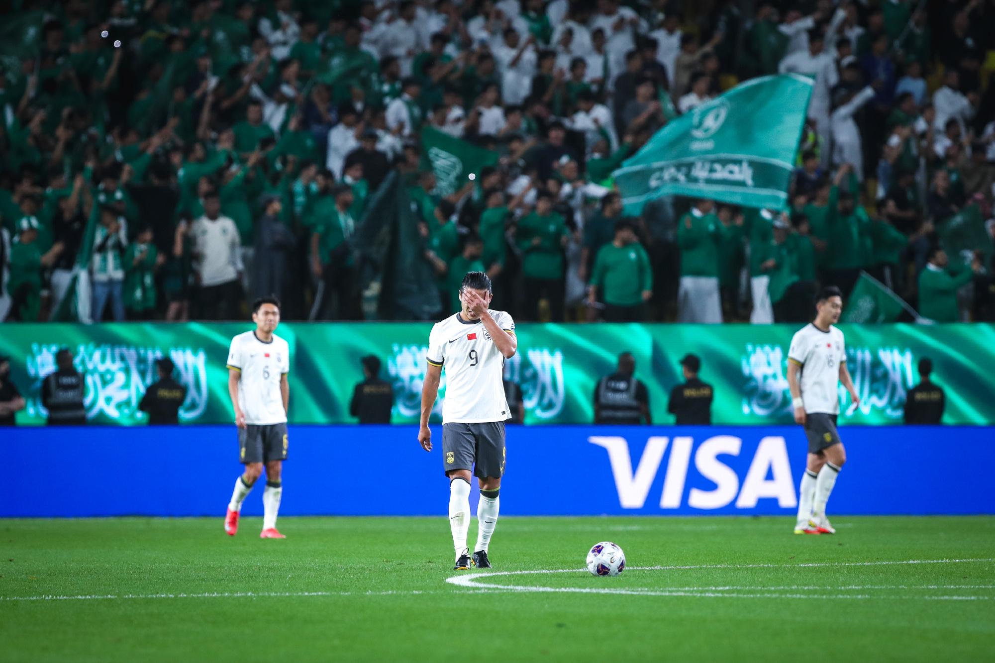 包含世界杯预选赛拉开序幕，运动员们为国争光使命在肩的词条